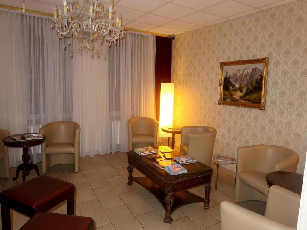 Adler Apartment *
